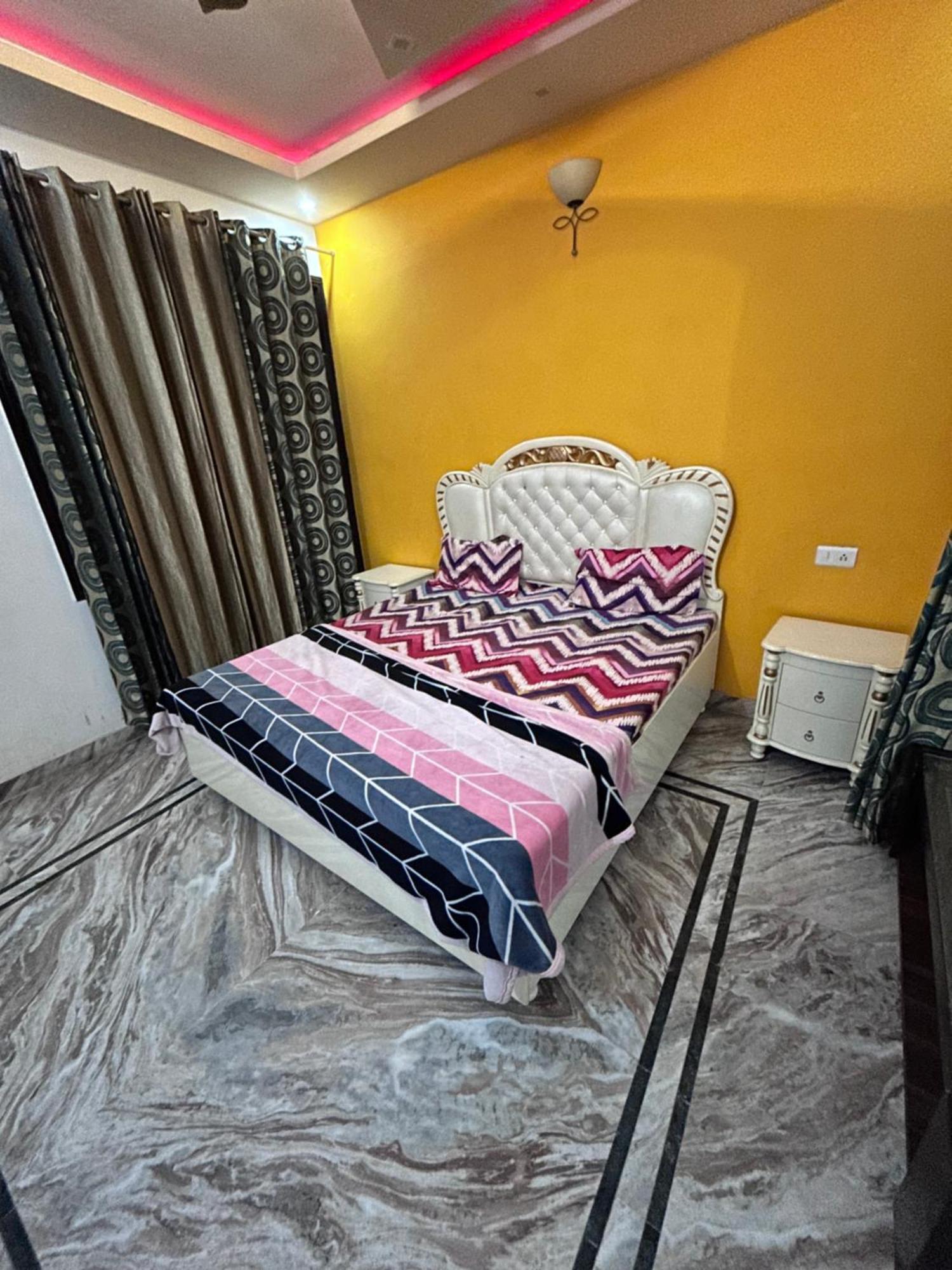 $4 Home Stay Amritsar Exterior photo
